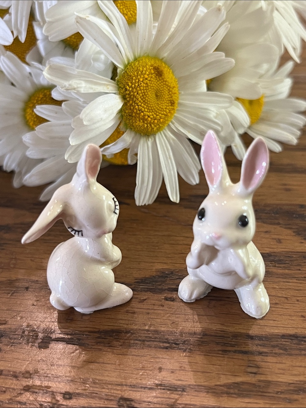 Ceramic  mini White Bunny Figurine Set for Small Pets Decor